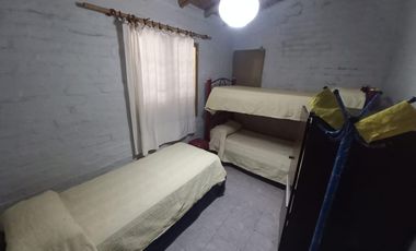 Casa en venta - 2 Dormitorios 1 Baño - 4.500Mts2 - Luján de Cuyo