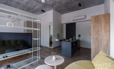 Excelente Loft amoblado con cochera en alquiler tradicional. Distrito Quartier, Retiro.