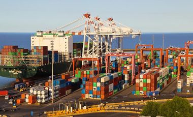 Excelente Loft amoblado con cochera en alquiler tradicional. Distrito Quartier, Retiro.