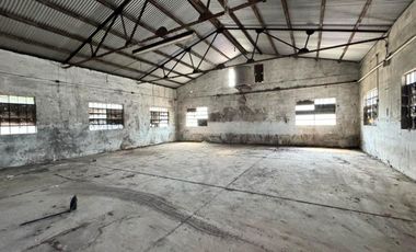 Depósito de 410 m2 cubiertos en Hurlingham