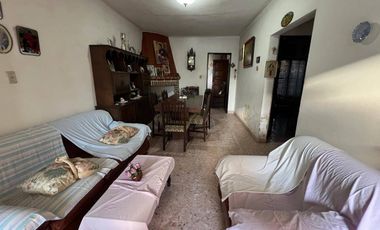 PH en venta - 2 Dormitorios 1 Baño - Cocheras - 194Mts2 - Mercedes