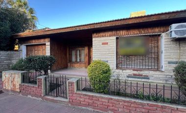 PH en venta - 2 Dormitorios 1 Baño - Cocheras - 194Mts2 - Mercedes