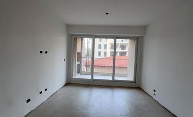 Departamento con parrilla propia y piscina en complejo cerrado