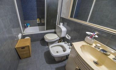 Casa en venta - 6 Dormitorios 5 Baños - Cocheras - San Miguel