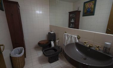 Casa en venta - 6 Dormitorios 5 Baños - Cocheras - San Miguel