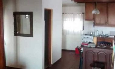 Casa en venta - 3 Dormitorios 2 Baños - Cochera - Las Toninas