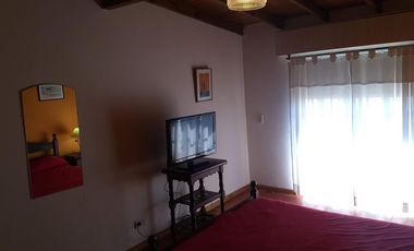 Casa en venta - 3 Dormitorios 2 Baños - Cochera - Las Toninas