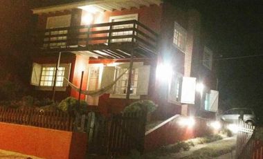 Casa en venta - 3 Dormitorios 2 Baños - Cochera - Las Toninas