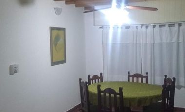 Casa en venta - 3 Dormitorios 2 Baños - Cochera - Las Toninas