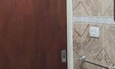 Casa en venta - 2 Dormitorios 1 Baño - Cochera - 240Mts2 - Los Polvorines