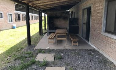 Venta/Alquiler Nave con Caballerizas