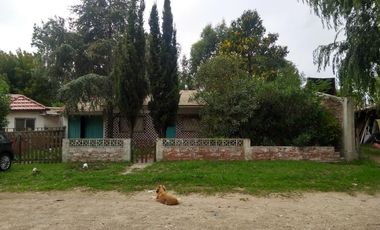 Casa en venta - 3 Dormitorios 2 Baños - Cochera - 560Mts2 - Mar del Tuyú