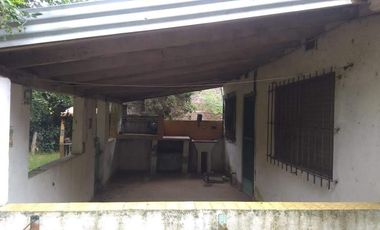 Casa en venta - 3 Dormitorios 2 Baños - Cochera - 560Mts2 - Mar del Tuyú