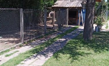 Casa Quinta en venta - 3 Dormitorios 1 Baño - Cochera - 1.020Mts2 - Glew, Almirante Brown