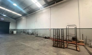 VENTA GALPÓN INDUSTRIAL GRÚA PIÑEYRO AVELLANEDA