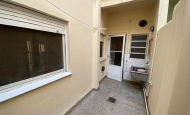 Departamento Tipo Casa en venta en Avellaneda Este