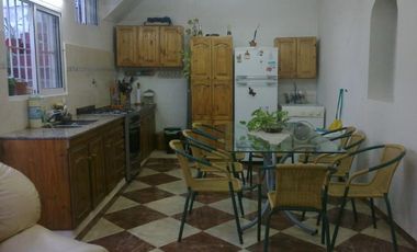 Casa PH en venta en Bernal Oeste