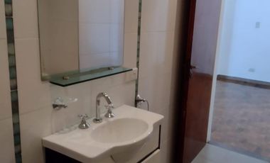 Casa PH en venta en Wilde