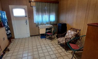 Casa con Departamento en venta en Bernal Oeste