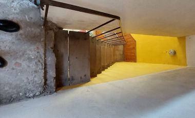 Casa con Departamento en venta en Bernal Oeste