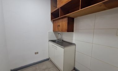 ROMÁN DÍAZ  / CIRUJANO VIDELA / METRO MONSEÑOR EYZAGUIRRE