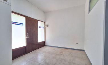 ROMÁN DÍAZ  / CIRUJANO VIDELA / METRO MONSEÑOR EYZAGUIRRE