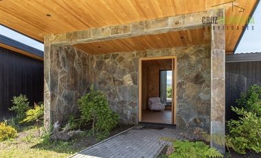 Casa en Venta en Costa Panguipulli, completamente amoblada