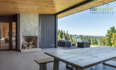 Casa en Venta en Costa Panguipulli, completamente amoblada