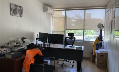 Oficina en Arriendo en Providencia/Las Urbinas