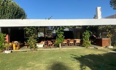 Casa en Arriendo en Los Laureles