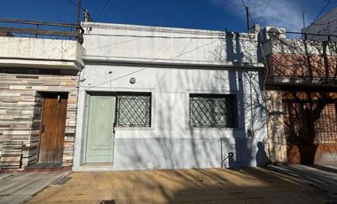 Casa PH en venta en Piñeyro
