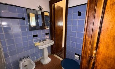 Casa PH en venta en Piñeyro