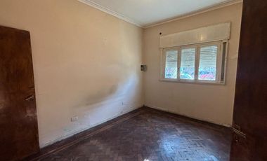 Casa PH en venta en Piñeyro