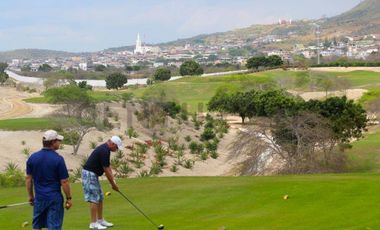 Terreno en Venta de Oportunidad.. ! en Urbanización privada Montecristi