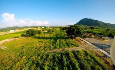 Terreno en Venta de Oportunidad.. ! en Urbanización privada Montecristi