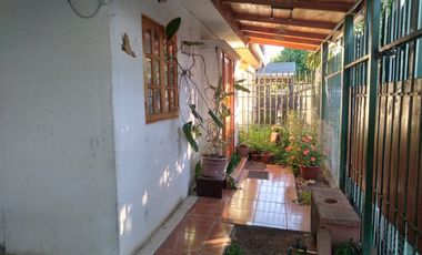 Casa de Dos Pisos, en Villa Maria del Valle