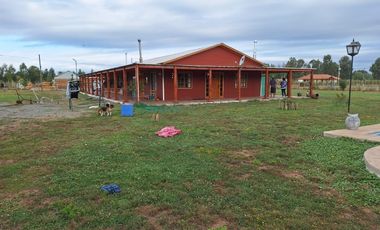 Casa y Parcela de Media Hectárea en Yerbas Buenas