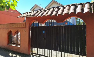 Casa en Barrio Oriente de Linares, a pasos de Consultorio