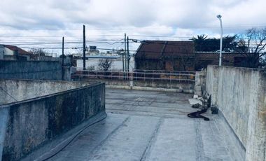 Casa en alquiler en Lanus Este