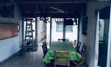 Casa en alquiler en Lanus Este