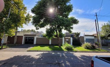 Casa en venta en Quilmes Oeste Centro