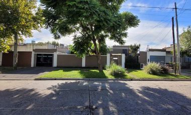 Casa en venta en Quilmes Oeste Centro