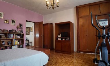 Venta de casa en Del valle centro San Francisco con amplio jardín