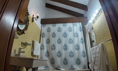 Venta de casa en Del valle centro San Francisco con amplio jardín