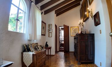 Venta de casa en Del valle centro San Francisco con amplio jardín