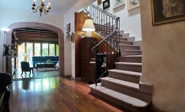 Venta de casa en Del valle centro San Francisco con amplio jardín