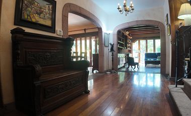 Venta de casa en Del valle centro San Francisco con amplio jardín