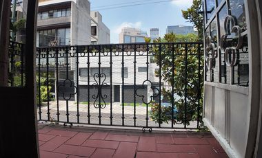 Venta de casa en Del valle centro San Francisco con amplio jardín