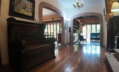 Venta de casa en Del valle centro San Francisco con amplio jardín