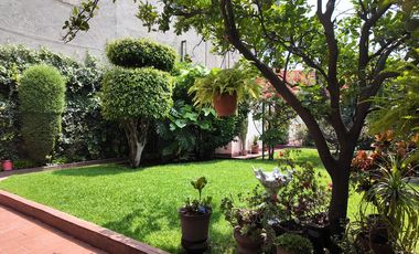 Venta de casa en Del valle centro San Francisco con amplio jardín